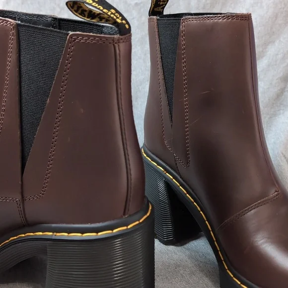 Women Size 10 Dr Martens Spence Pull Up Leather Flared Heel Chelsea Brown Boots